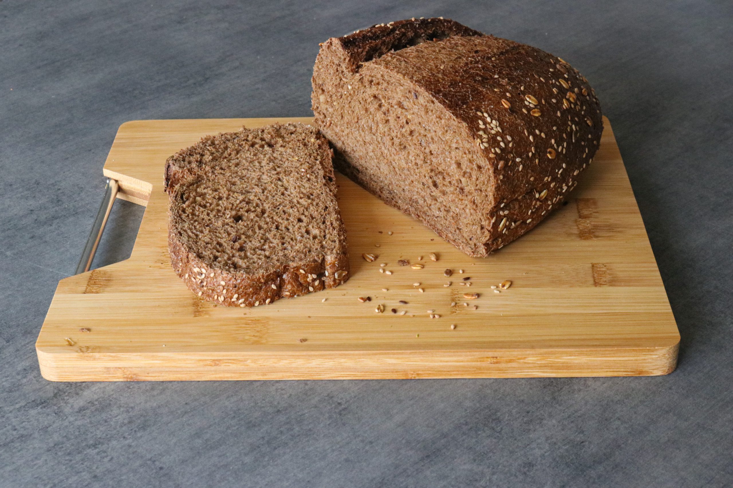 Dik gesneden volkoren brood